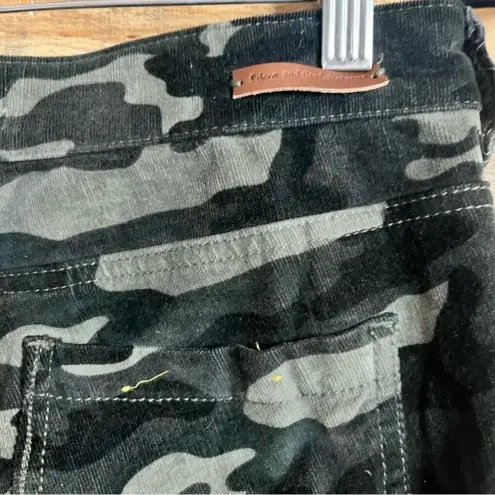 Pilcro and the Letterpress Pilcro And‎ The Letterpress By Anthropologie Camo High Rise Skinny Pants Size 28