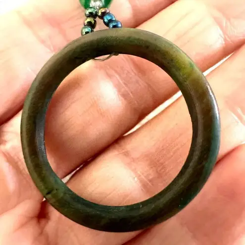 Green open circle beaded pendant necklace