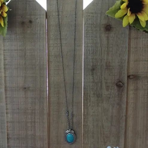 American Eagle AEO Turquoise Stone Necklace Pendant Deco Chain