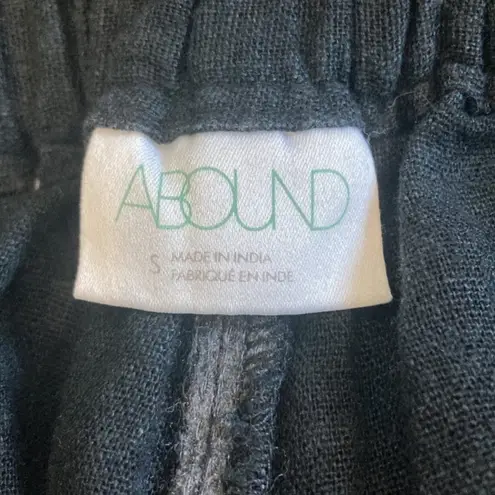 Abound Black  linen blend loose shorts in size small