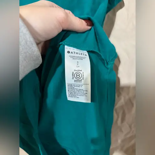Athleta  T-shirt thumbnail 3