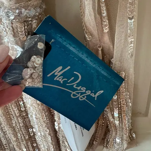 Mac Duggal 93629 Sequined Illusion Trumpet Gown Sz 8 NWT High Neck Long Sleeve