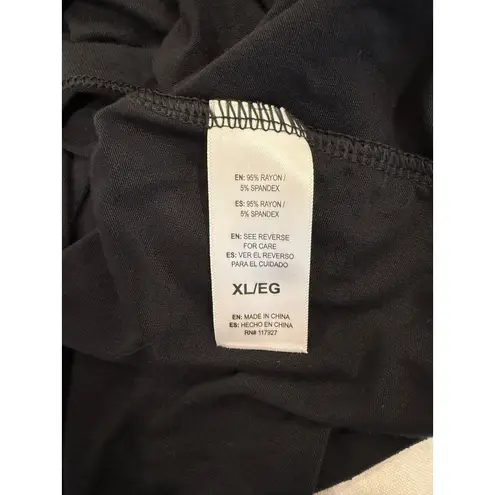 Gaiam NWT Haven Long Sleeve Tee Shirt With Metallic Graphic Black Women Size XL