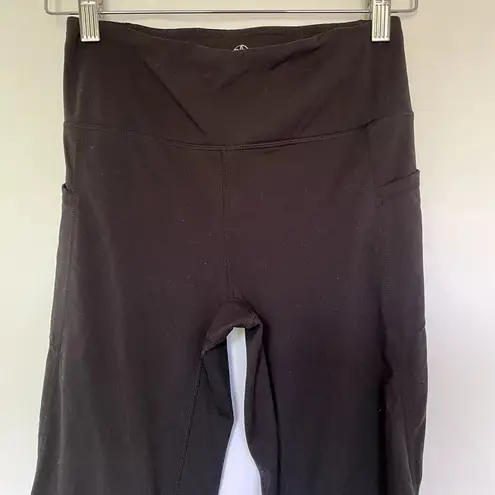 Gaiam black workout leggings flare leg pockets casual athleisure women's size S