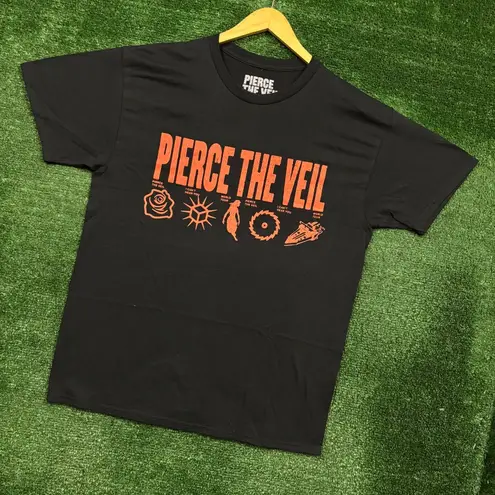 Pierce the Veil I Can't Hear You World Tour Rock Band T-Shirt Size Large
