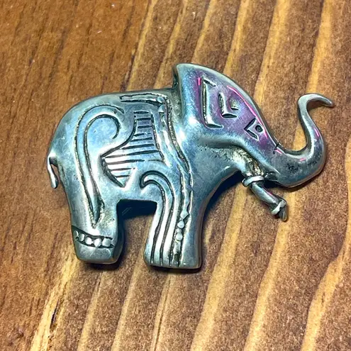 Vintage Sterling Silver .925 Elephant Brooch Pin β Good Luck Symbol