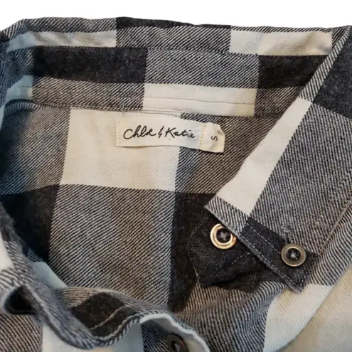 Chloe and katie Top Size Small Long Sleeve Button Up Shirt Plaid Flannel Casual - Image 3