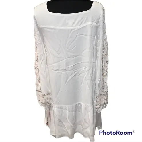 Xhilaration  White Gauze Square Neck Embroidered Tunic Dress size Medium