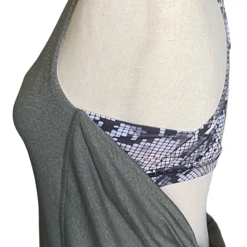 Lululemon -WILD TANK-SIZE 6 Two in one tank with a draped open back, built in strappy bra, super lightweight, excellent condition, size 6 Measurements: Bust: armpit to armpit 15-16 inches  Length: shoulder seam to bottom 24 inches - Image 6