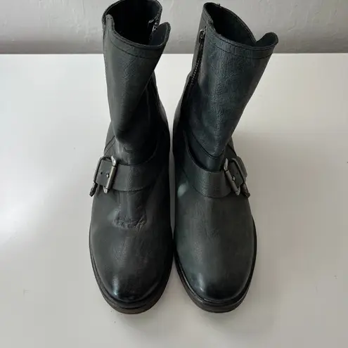 Treasure & Bond Women's Leather Moto Strap Ankle Boots Size 8 Grunge Trendy