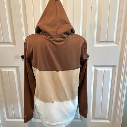 Wanna B Small Neutral Color-block Pullover Hoodie