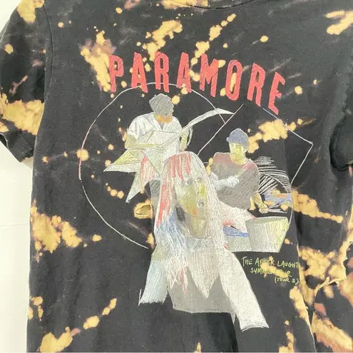 Paramore Black Tie Dye Band Tee Womens S Heavily Distressed Short Sleeve Shirt