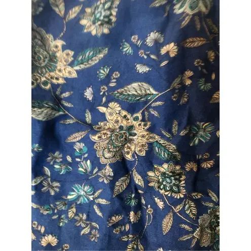 J Jill linen blend wrap blue ditzy floral skort. Elastic back waist band and tie Blue Size undefined