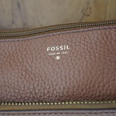 Fossil  Small Brown Pebbled Leather Crossbody Purse