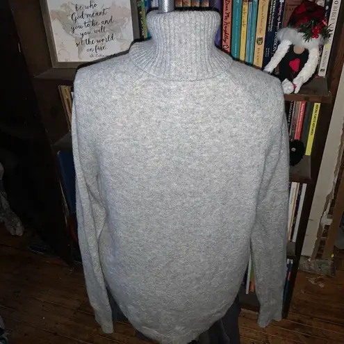 J Crew gray wool alpaca blend turtleneck cozy oversized sweater Size M
