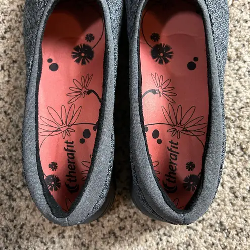 Therafit Riley Ballet Flat Slip On Women Shoes Size 7.5 Grey Black Comfort Arch Gray
