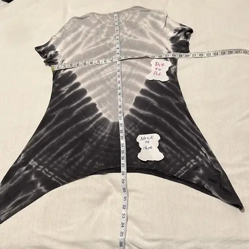 Tryst sz L super soft grey & black short sleeve tie dye shark bit hem tunic EUC