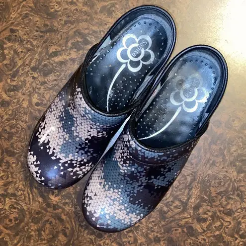 Sanita The Original Danish Clogs in Geometric Print