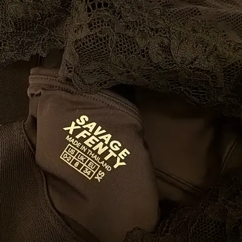 savage x fenty lace high neck sports bra Black Size XS