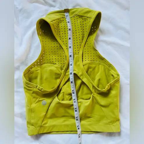 Lululemon  Unleash Strength Bra Medium Support,  Yellow Serpentine Size 2 Gym