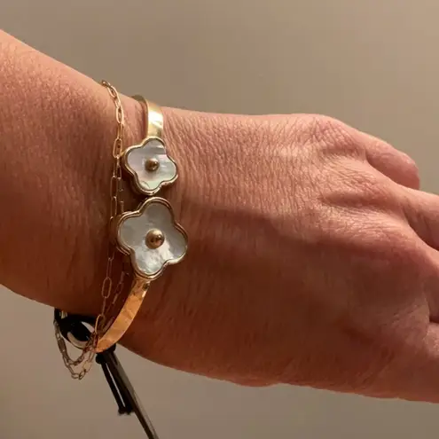 NWT Atterri Mother of Pearl Clover Bracelet Gold - Image 5