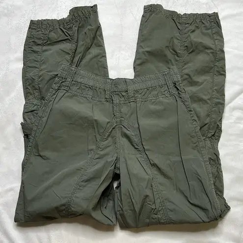 Urban Outfitters  BDG Y2K Low-Rise Cargo Pants Green