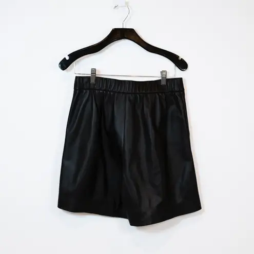 Crush Collection Ovine Leather Silk Stretch Lining High Waisted Pleated Shorts M
