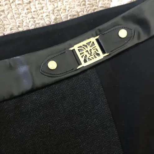 Anne Klein  lion logo skirt