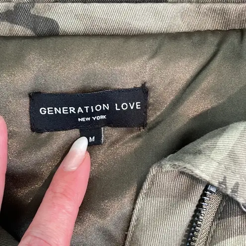 Generation Love Fran Camo Fur Hood Bomber Zip Up Jacket Size Medium Winter Cozy