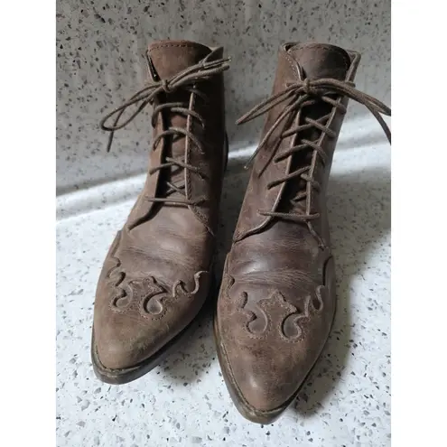 DETAILS Harris Hawk Leather Western Ankle Boots Women 6.5 Scroll Leather Spanish Brown