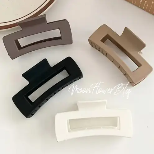 Large 4” Hair Clip Set Black