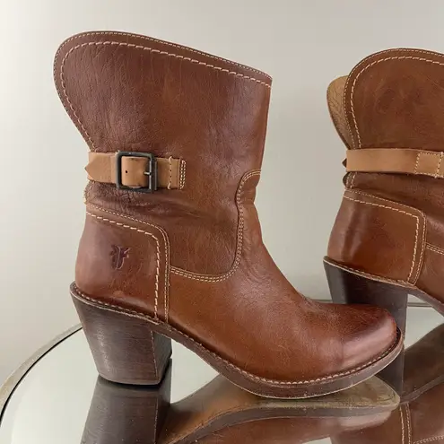 Frye Congac Brown Leather Carmen Shortie Ankle Buckle Stacked Heel Cowboy Boots