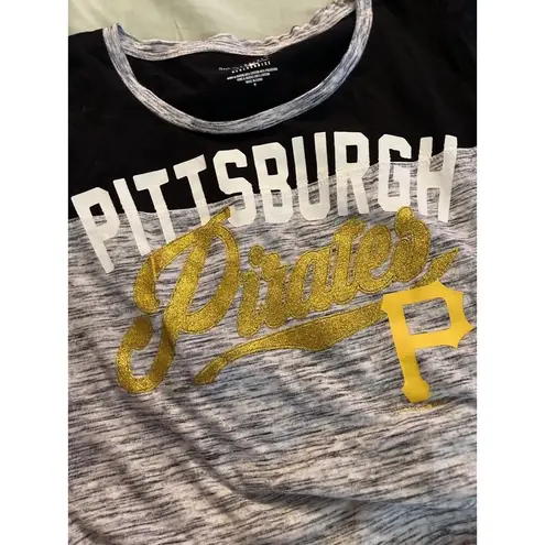 5th & Ocean Pittsburgh Pirates Women's Grey Logo T-Shirt by Medium Gen Merch