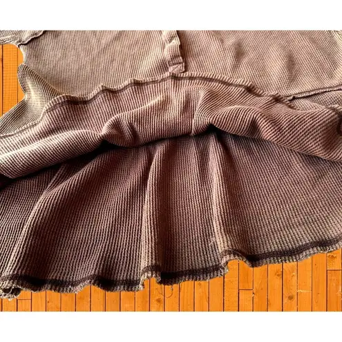 Very J Henley Waffle Knit Top Medium Brown Raglan Sleeves Snaps Tiered …