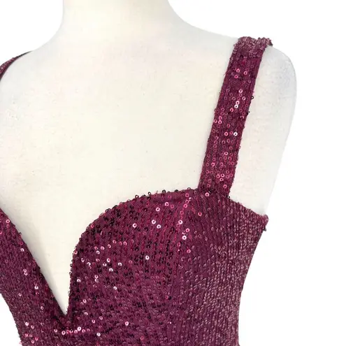 Lulus Sequin Bodysuit Plum Purple Plunging Neckline Size Medium NWT