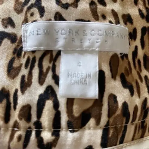 New York And Company animal print skirt Size 4