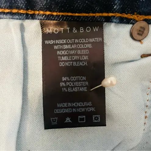 Mott & Bow Boyfriend Jeans in dark indigo blue Size 26