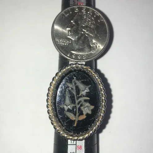 Whiting Davis Co Vintage Floral Engraved Cameo Ring Black