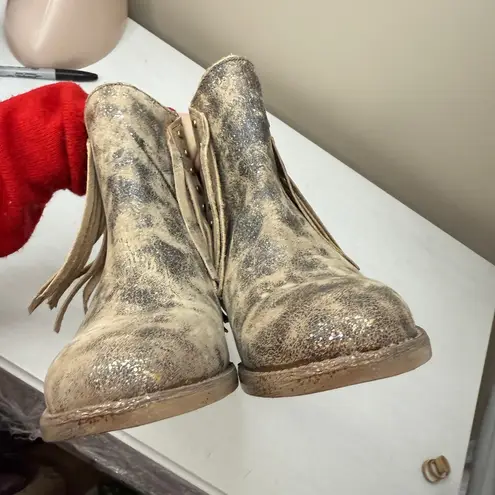 Circle G Corral by Studded Metallic Fringe Booties- Size 8.5