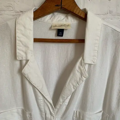 Universal Threads Universal Thread white linen shirt sleeve romper with pockets Size XXL