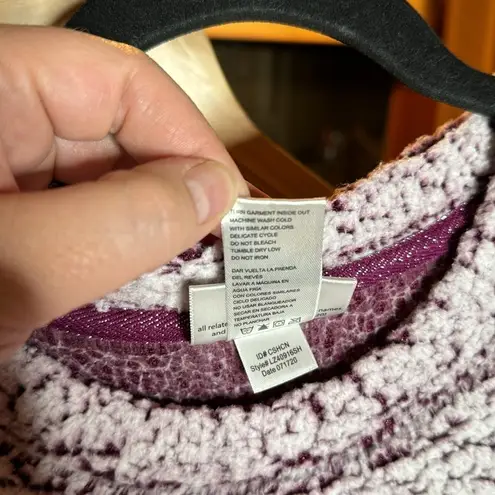 Harry Potter Hogwarts Wizarding World Fluffy Pajama Sleepwear Top Size Small Purple