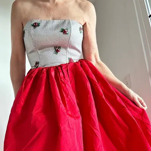 Vintage 90s Formal Dress Full Length Ball gown Size 4 Modern Red Prom
