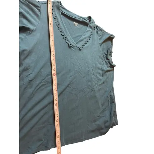 D & CO Denim Teal Short Sleeve Pullover V