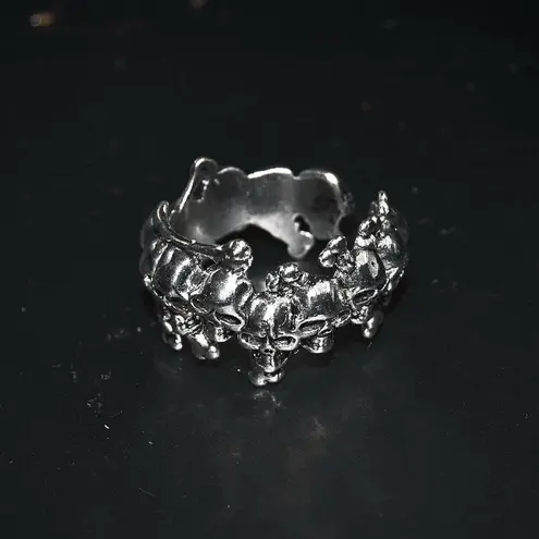 Gothic Skull and Bones Ring Silver Size 8