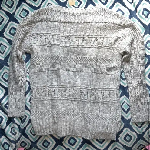 American Eagle  Outfitters Crewneck Sweater Gray
