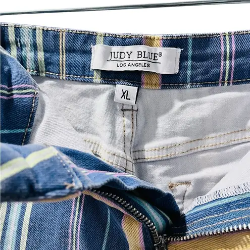 Judy Blue Striped High Rise Blue Denim Jean Shorts Size XL Fray Hem Casual