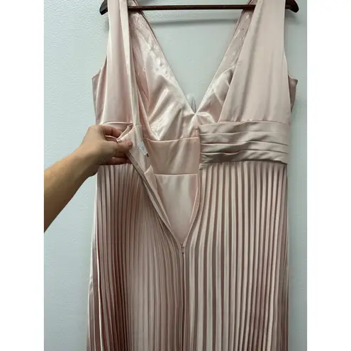 Revelry Celine Satin Pleated Dress Honey Beige or Gold Champagne Size 22