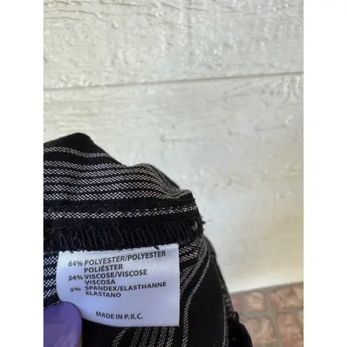 John Galt John Galt Black & White Striped Pants Casual Cropped Trousers Size XS/Small
