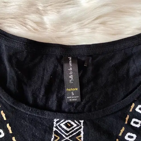 Factorie Black Gold Tribal Print Short Sleeve Top