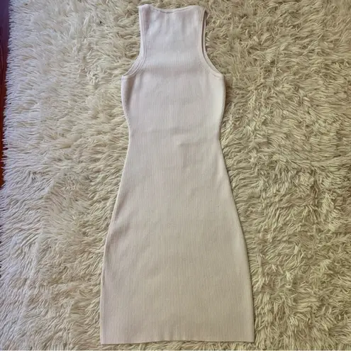 Aritzia Wilfred Free Cut